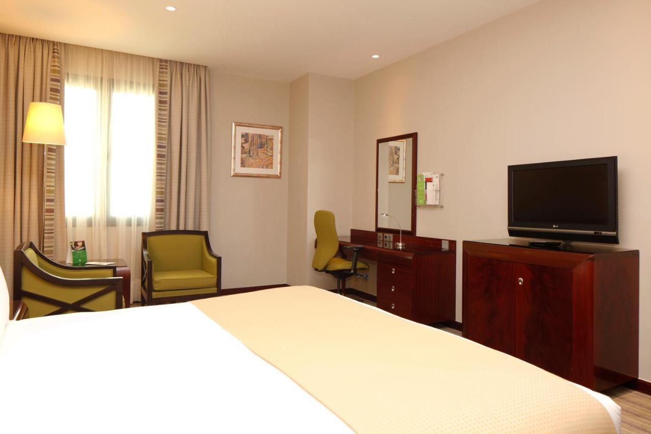 Holiday Inn Olaya By Ihg Riade Exterior foto
