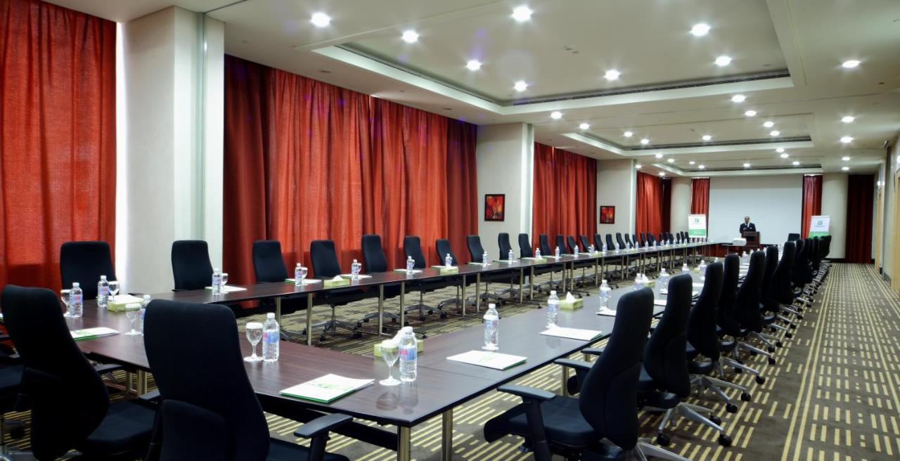 Holiday Inn Olaya By Ihg Riade Exterior foto